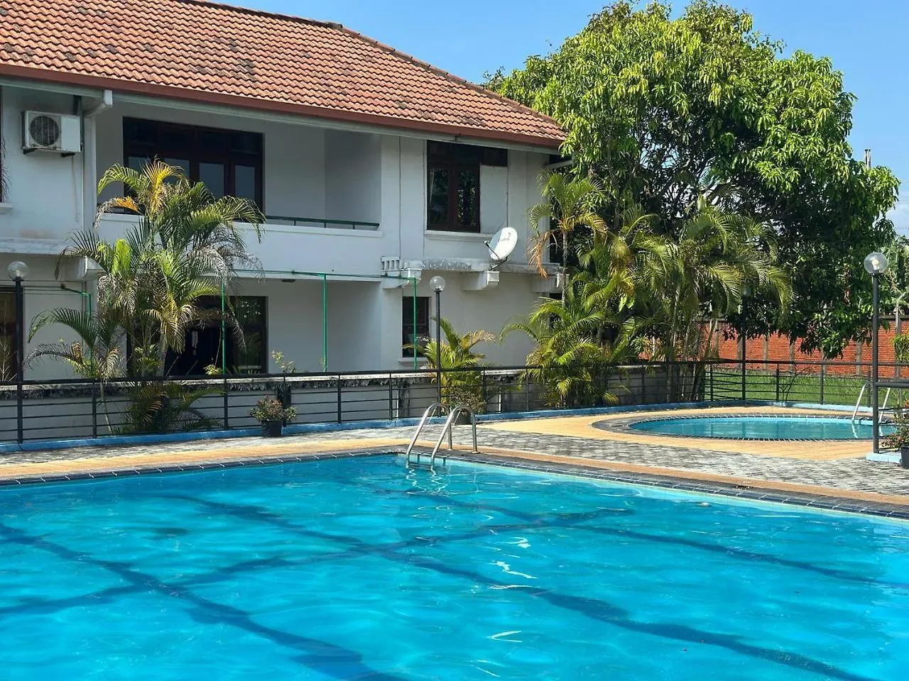 Marine Villa At Negombo Beach