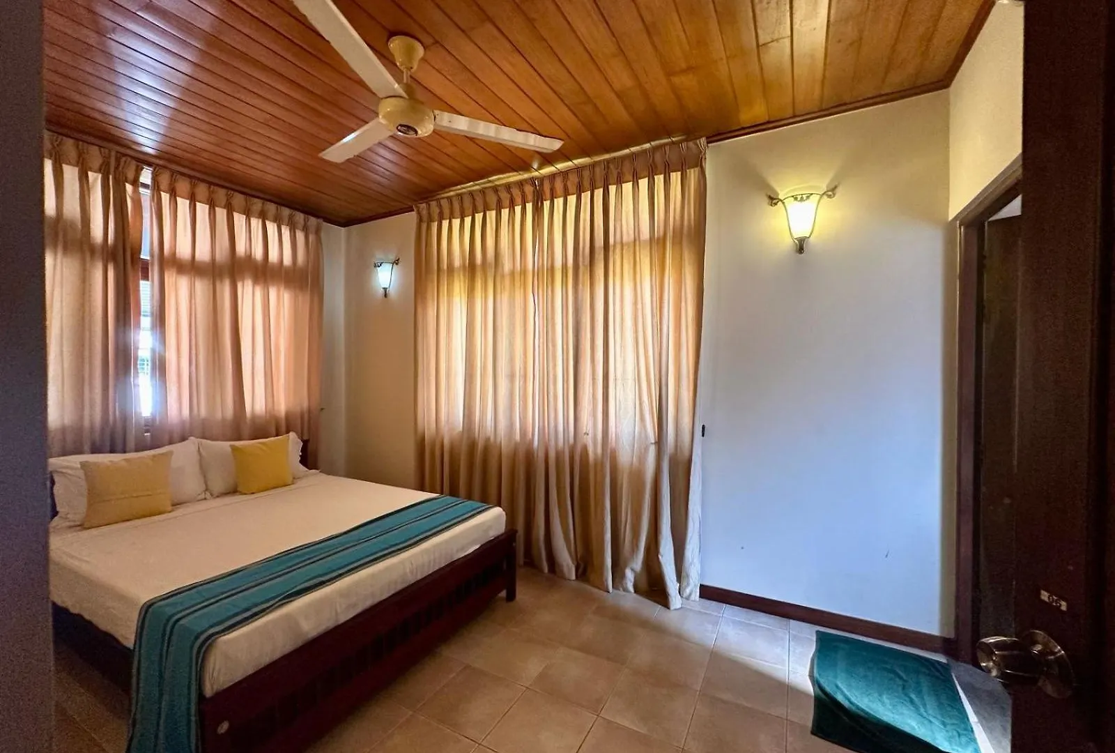 Marine Villa At Negombo Beach 0*,  Sri Lanka