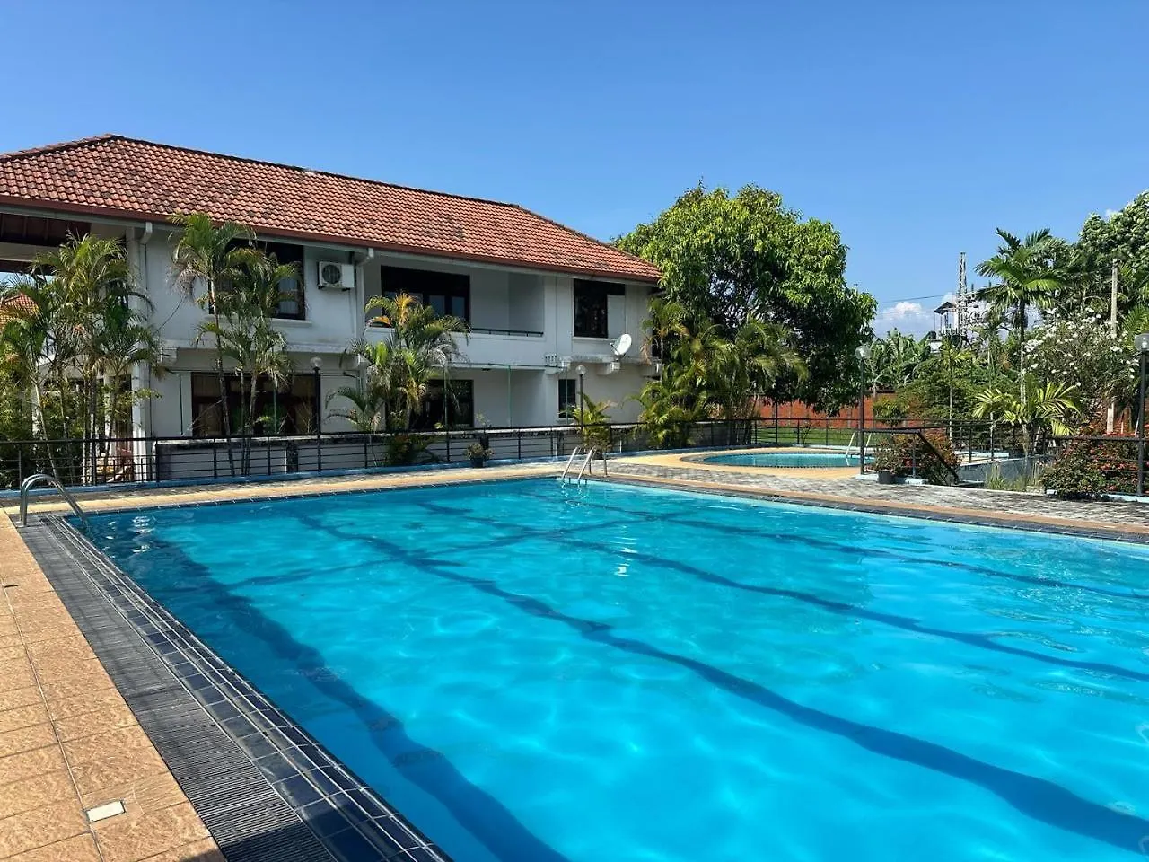 Marine Villa At Negombo Beach